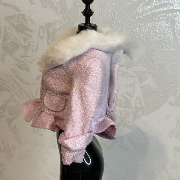 Rainbow High Winter Break Violet Willow Coat - Picture 4 of 4